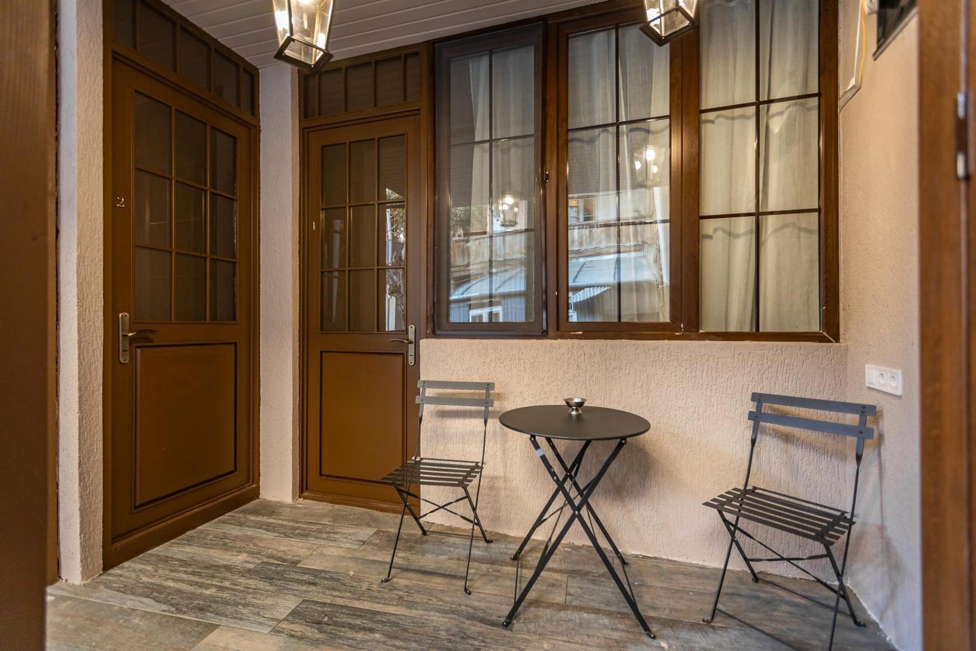 Apartamento Cozybaity In The Very Heart Of Tiflis Exterior foto